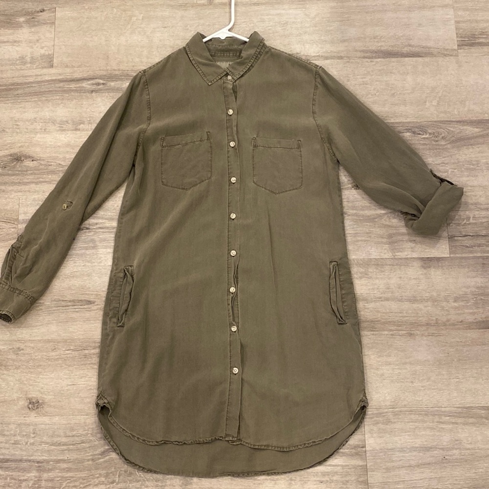 Thread and supply utility dress/size M/worn 1x/sleeves can be worn up or down